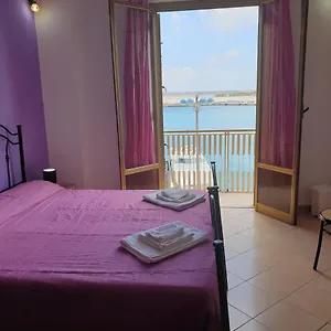 Bed & Breakfast Beb Al Porto Da Joseph, Trapani